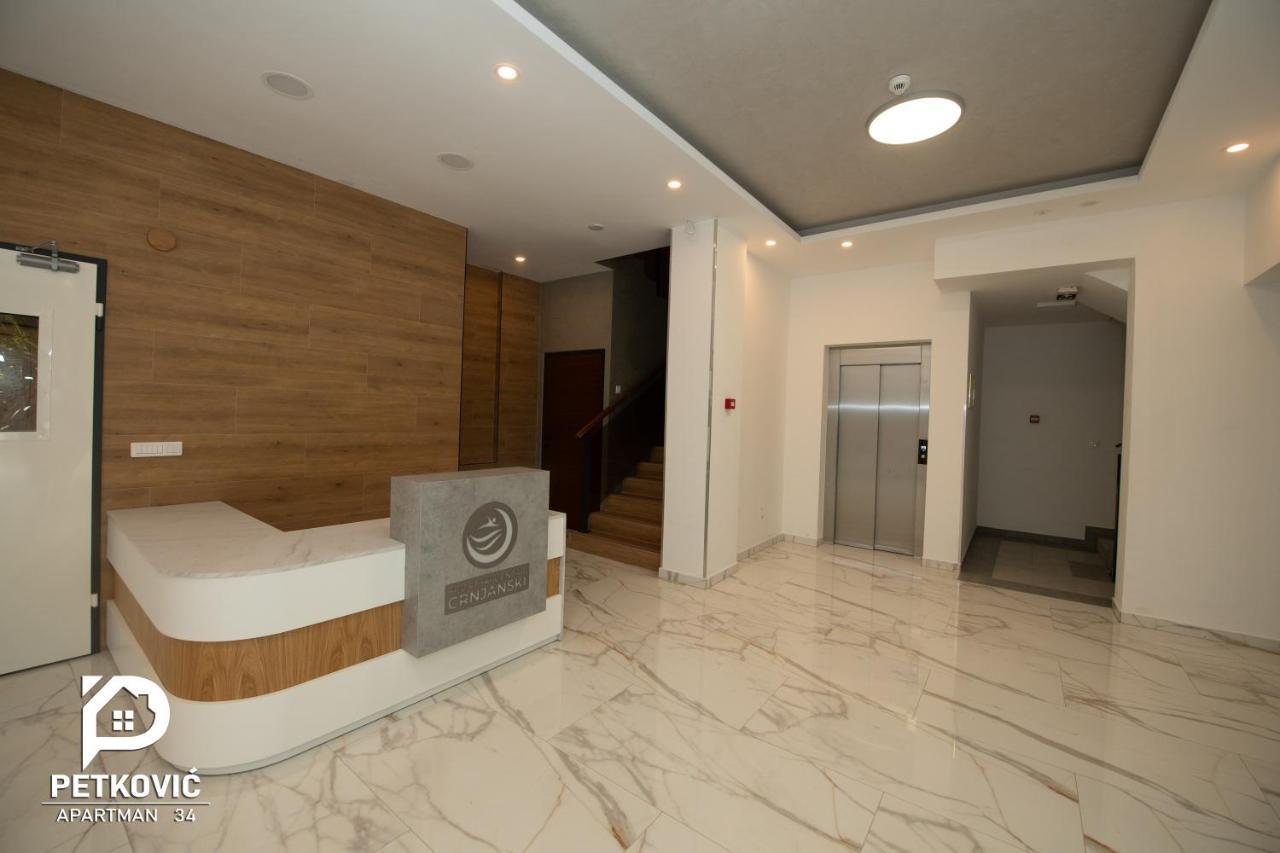 Petkovic Apartmani Studio32 Jagodina Esterno foto